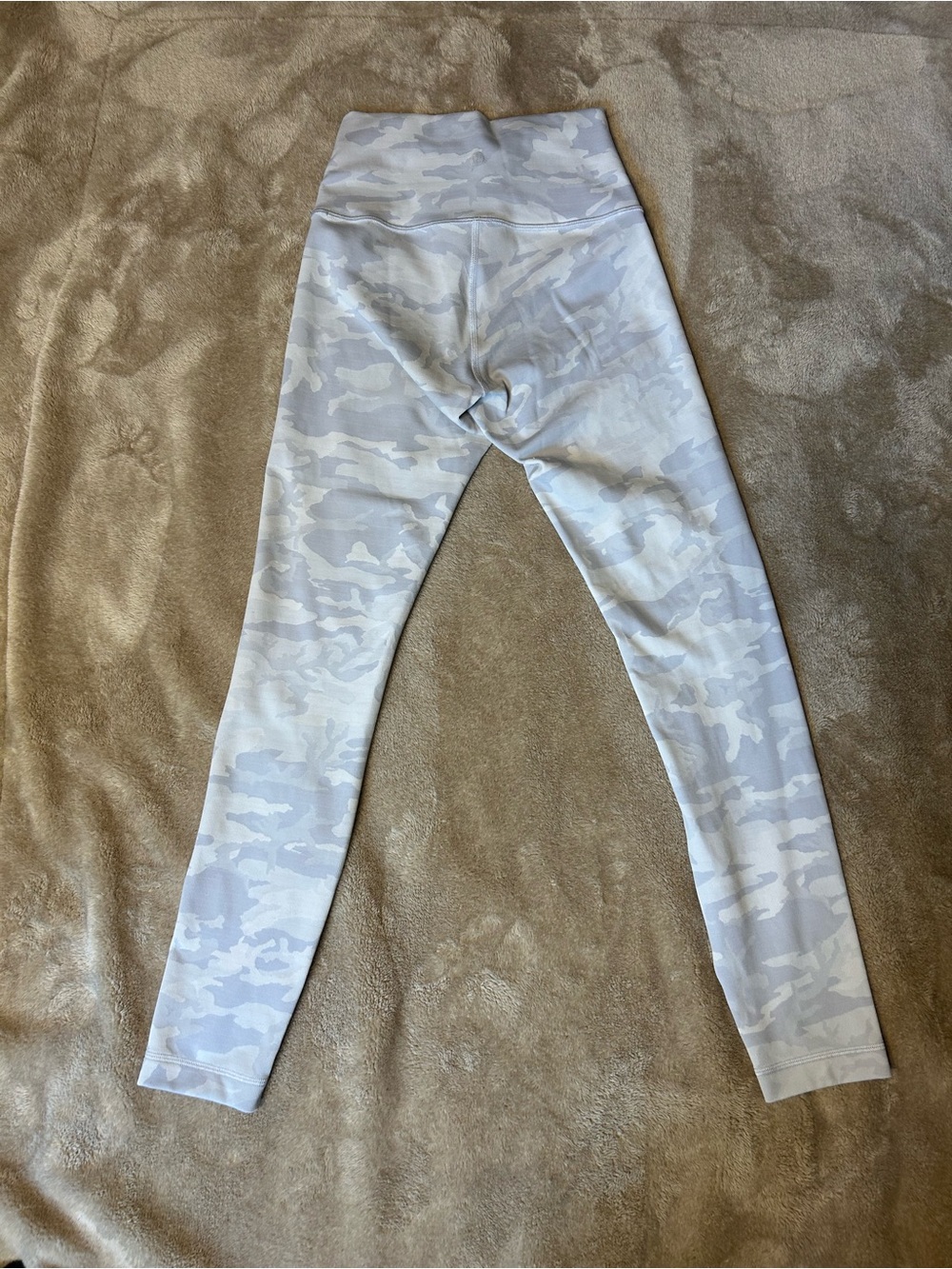 High-Waist Woman’s Camo Leggings - Light Gray